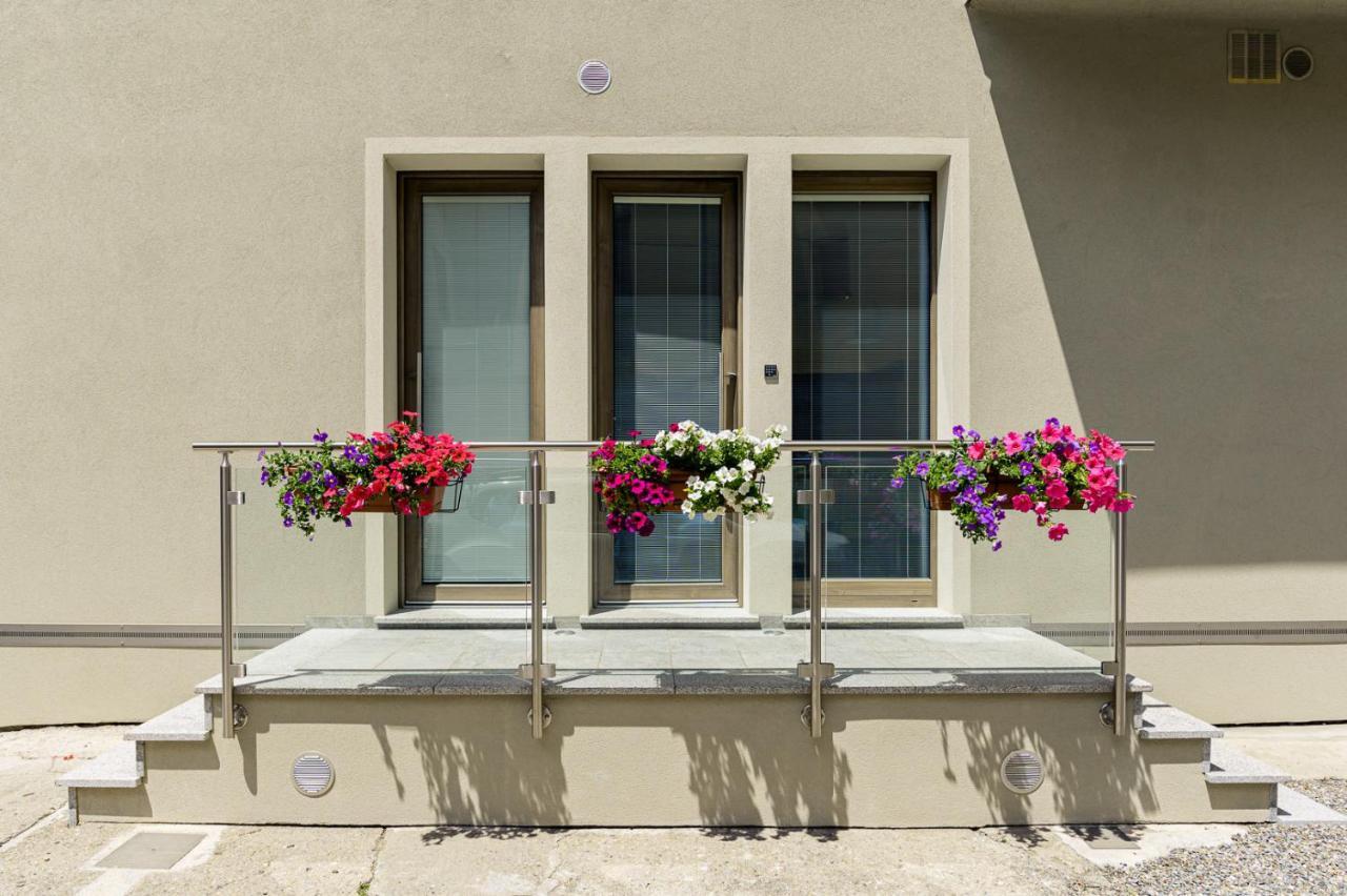 Hotel Le Rondini Tirano Exterior foto